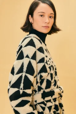  BLACK &AMP; WHITE HEART DECO MAXI FLEECE COAT
