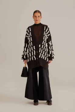  BLACK AND WHITE TEXTURED KNIT CARDIGAN