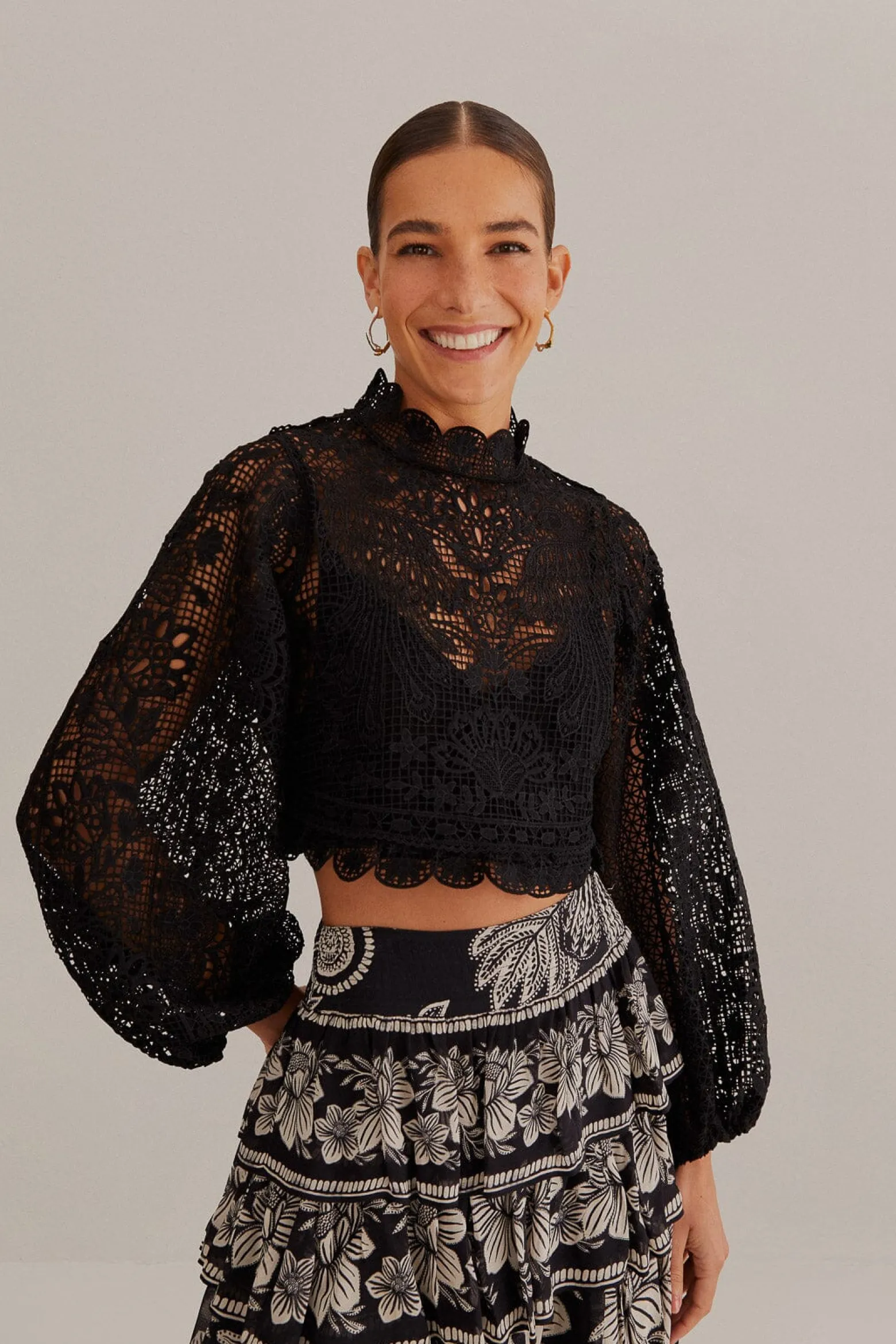 BLACK GUIPURE LONG SLEEVE BLOUSE