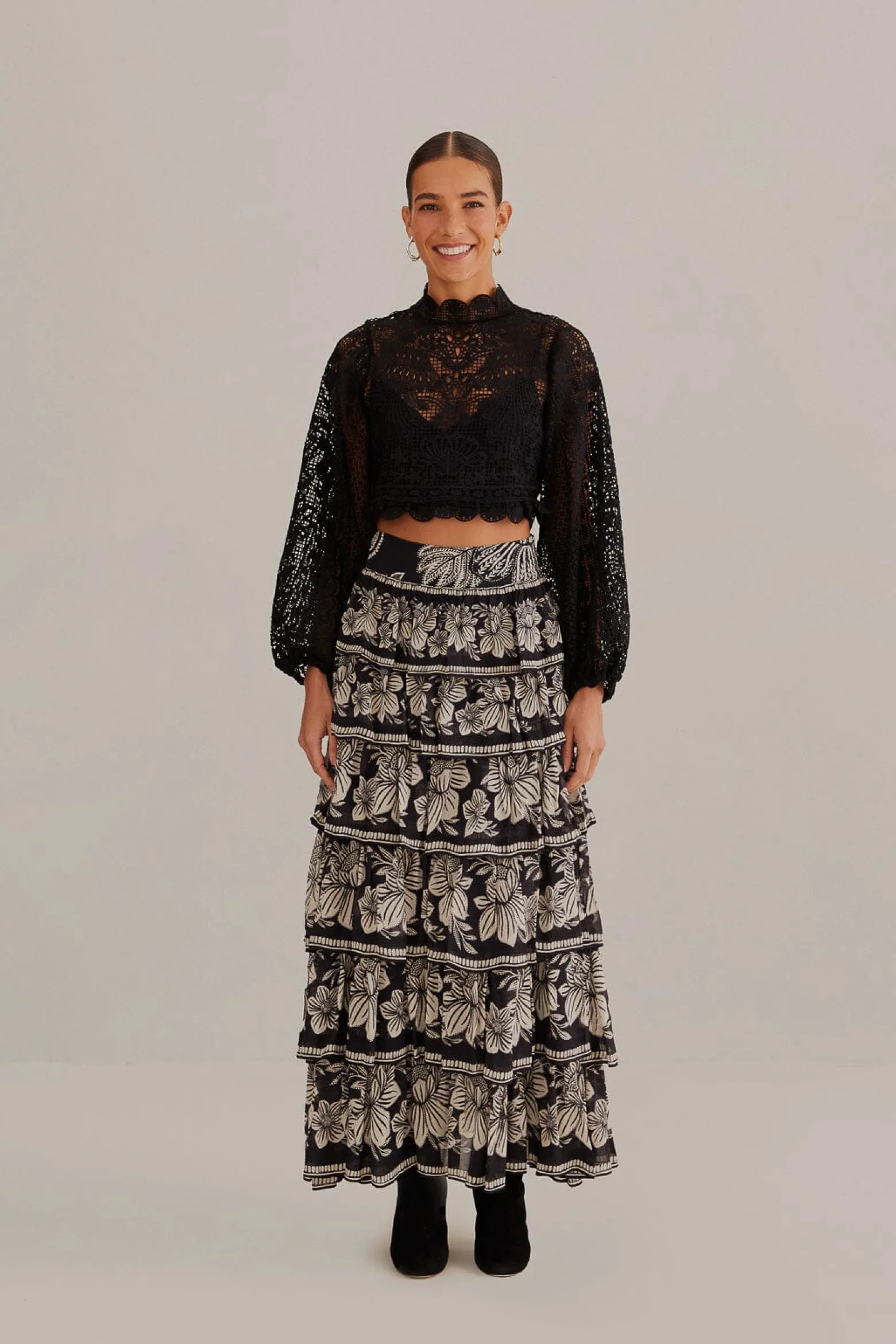 BLACK GUIPURE LONG SLEEVE BLOUSE