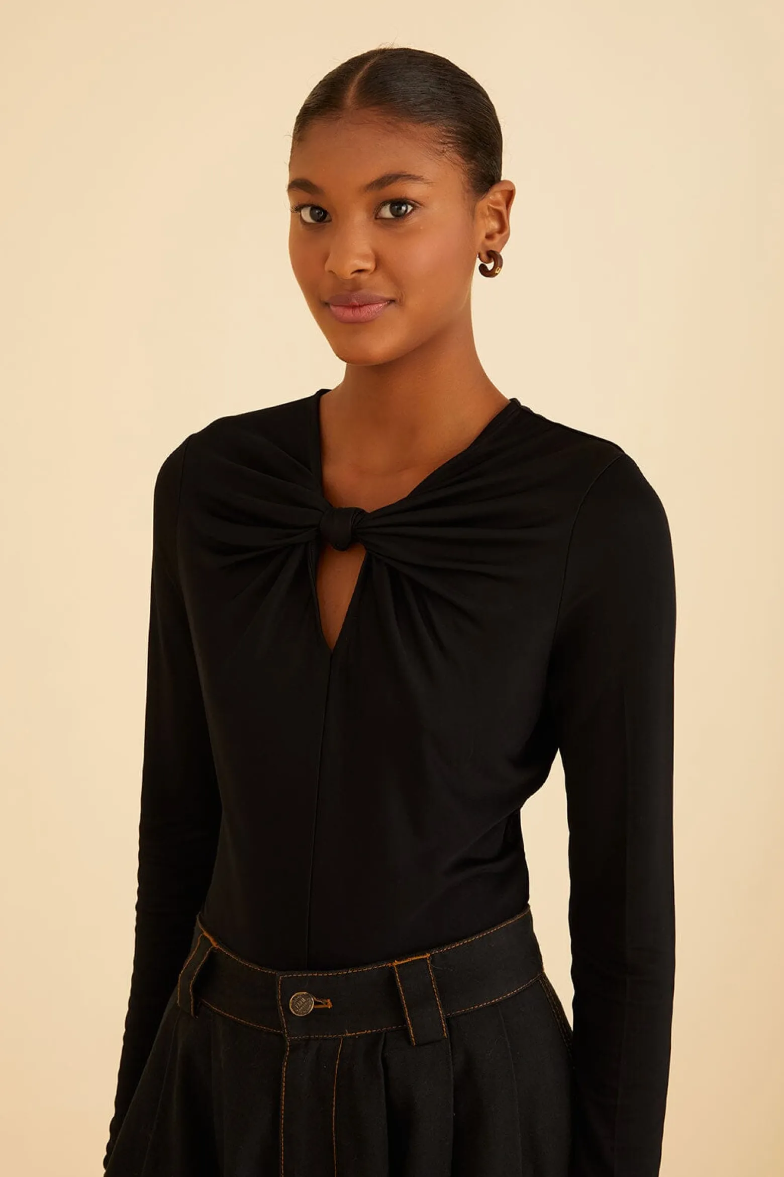 BLACK LONG SLEEVE BODYSUIT