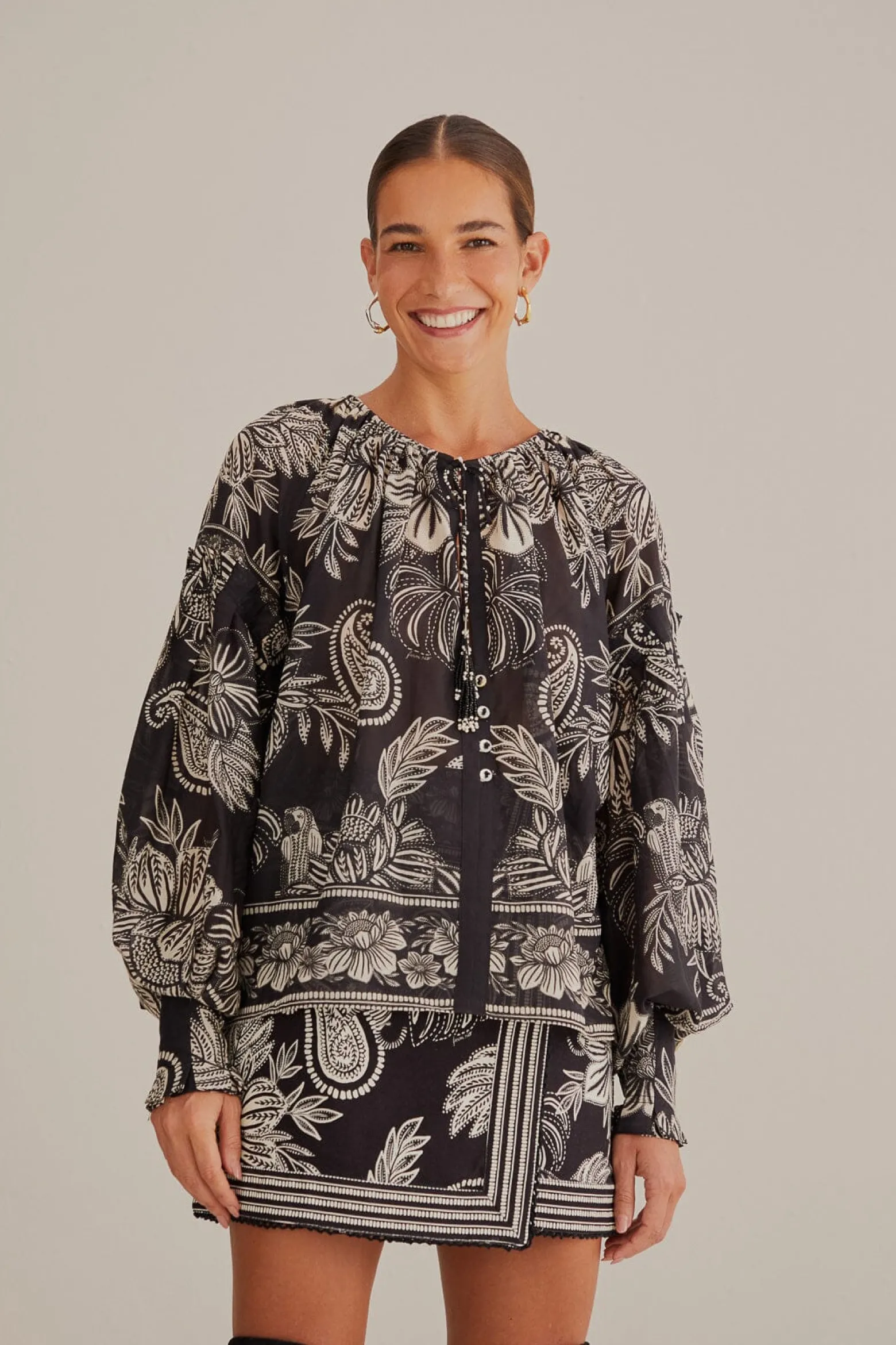 BLACK PAISLEY BLOOM BLOUSE
