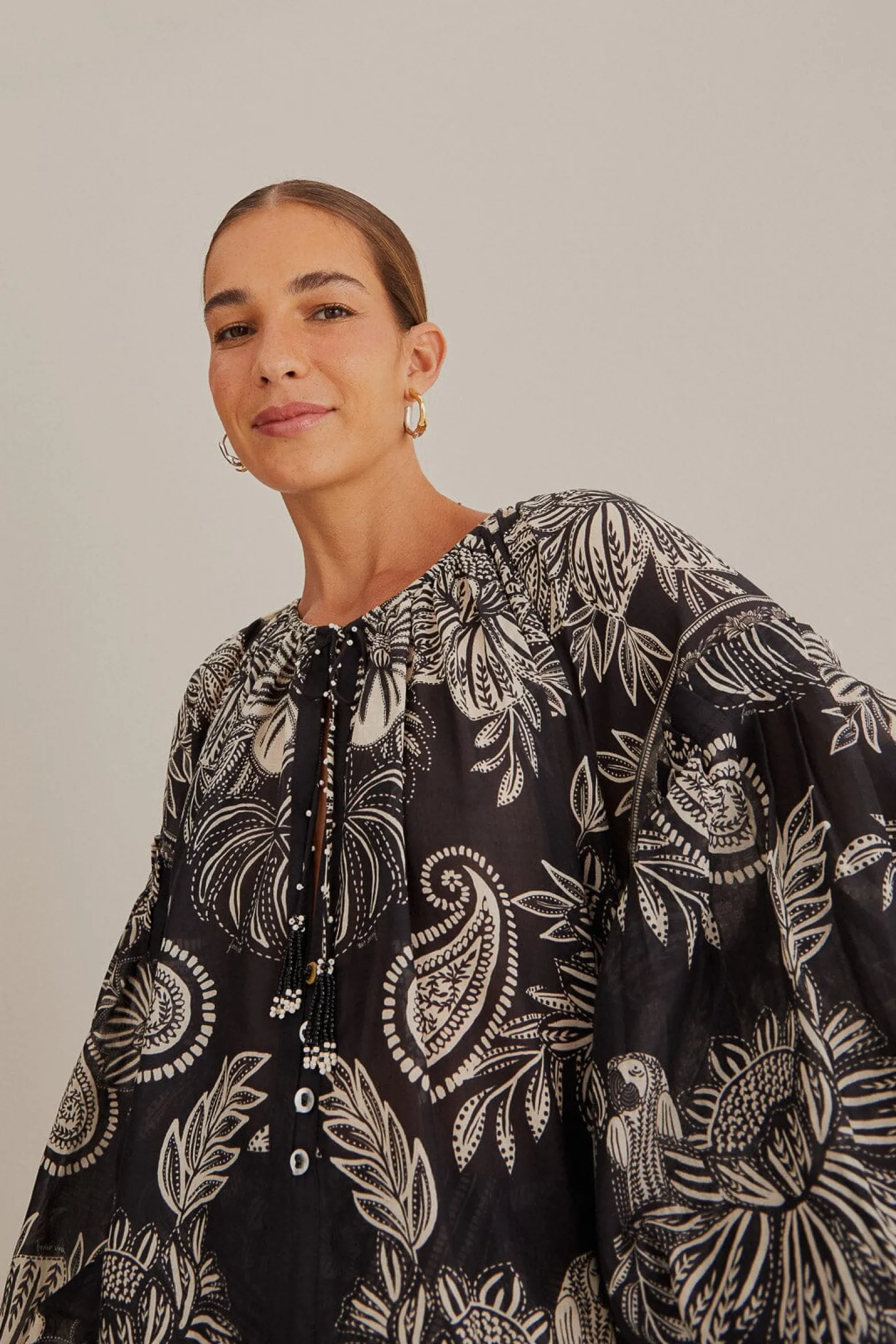 BLACK PAISLEY BLOOM BLOUSE