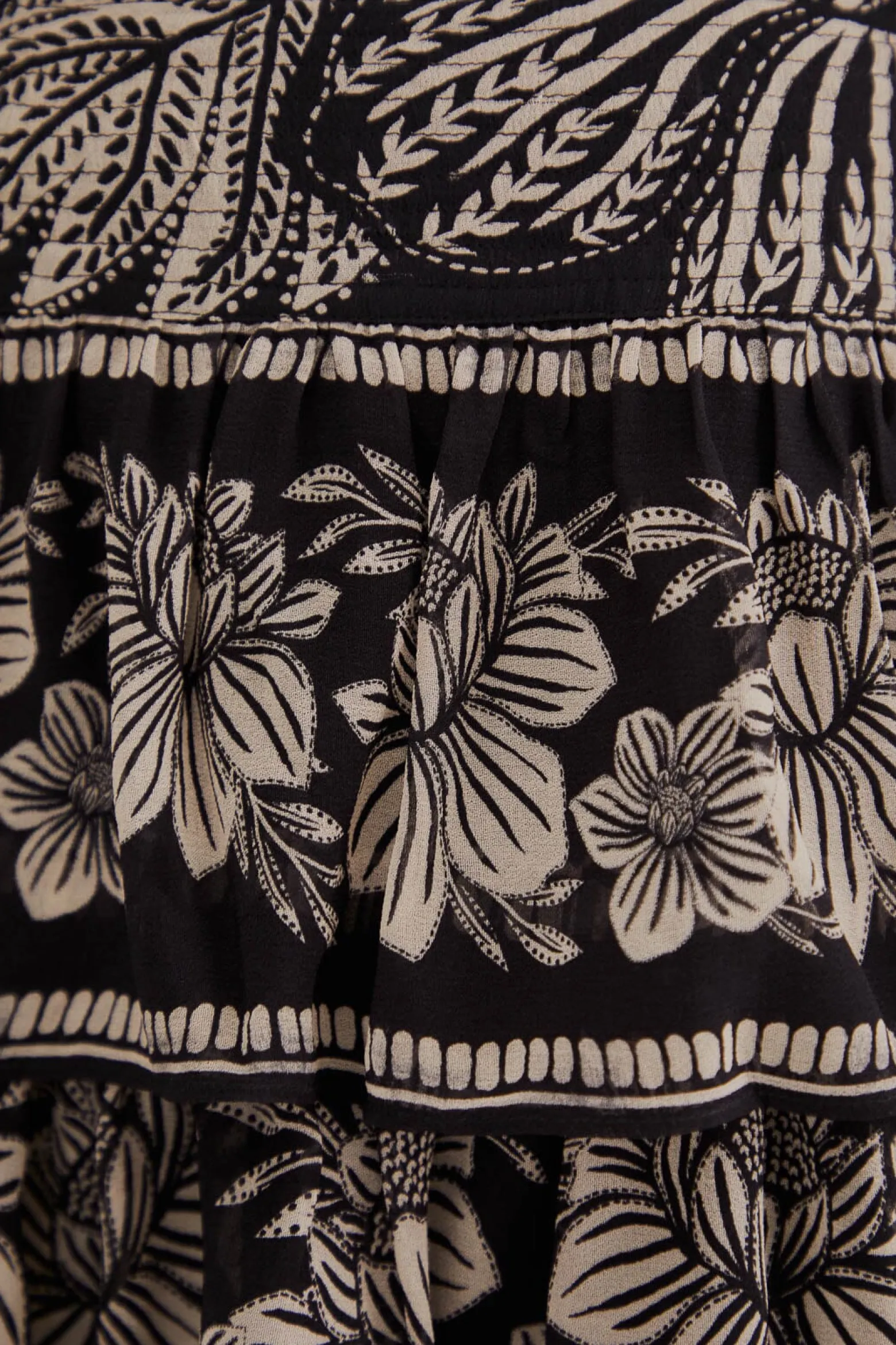 BLACK PAISLEY BLOOM TIERED SKIRT