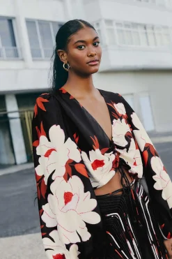 BLACK PEONY LONG SLEEVE BLOUSE