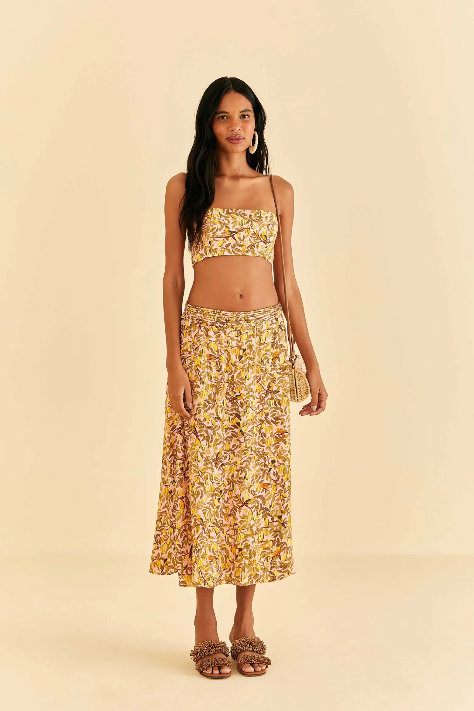 LIGHT PINK STAR FRUIT CROP TOP