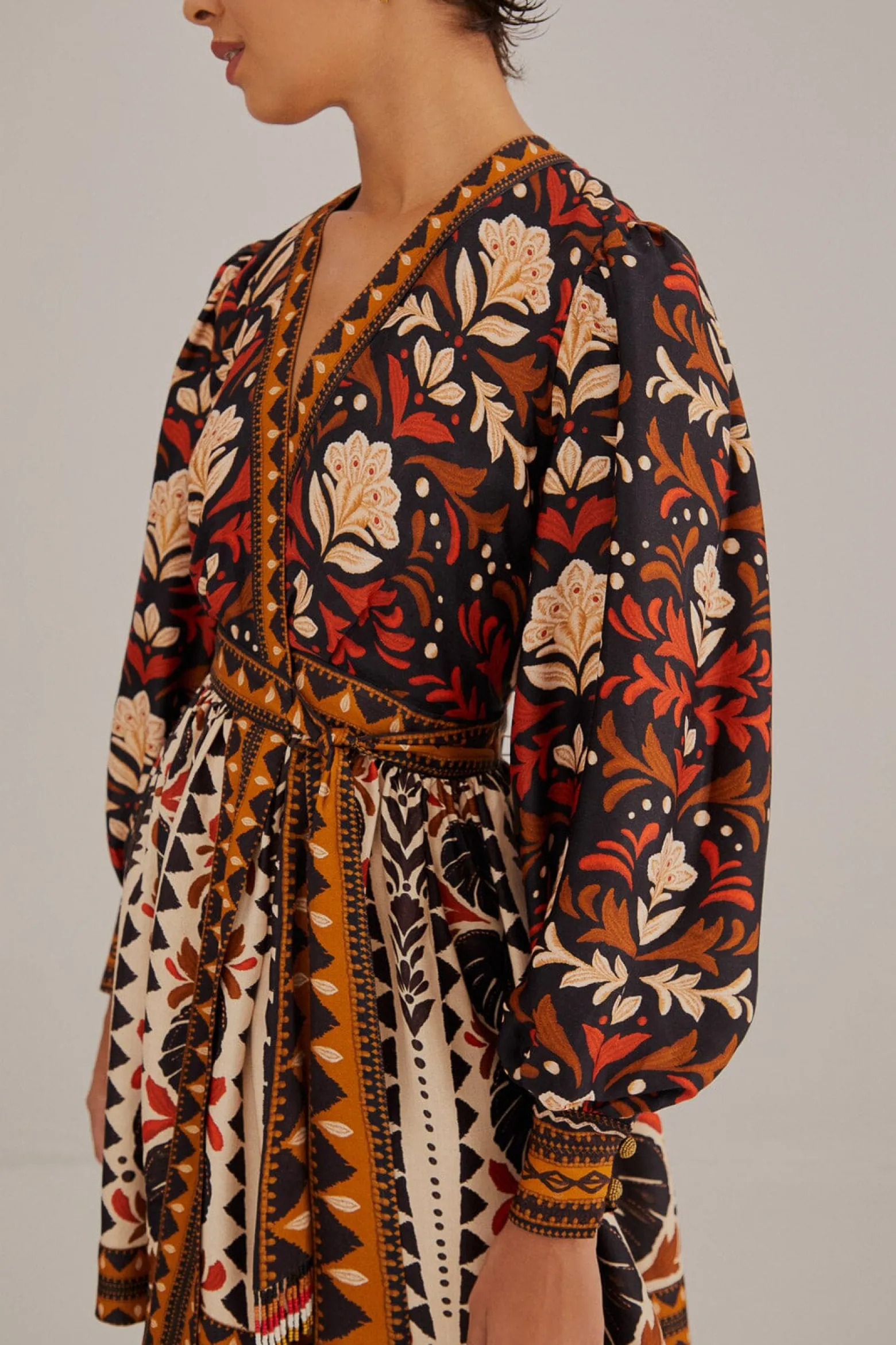 MULTICOLOR TAPESTRY GARDEN V NECK MINI DRESS