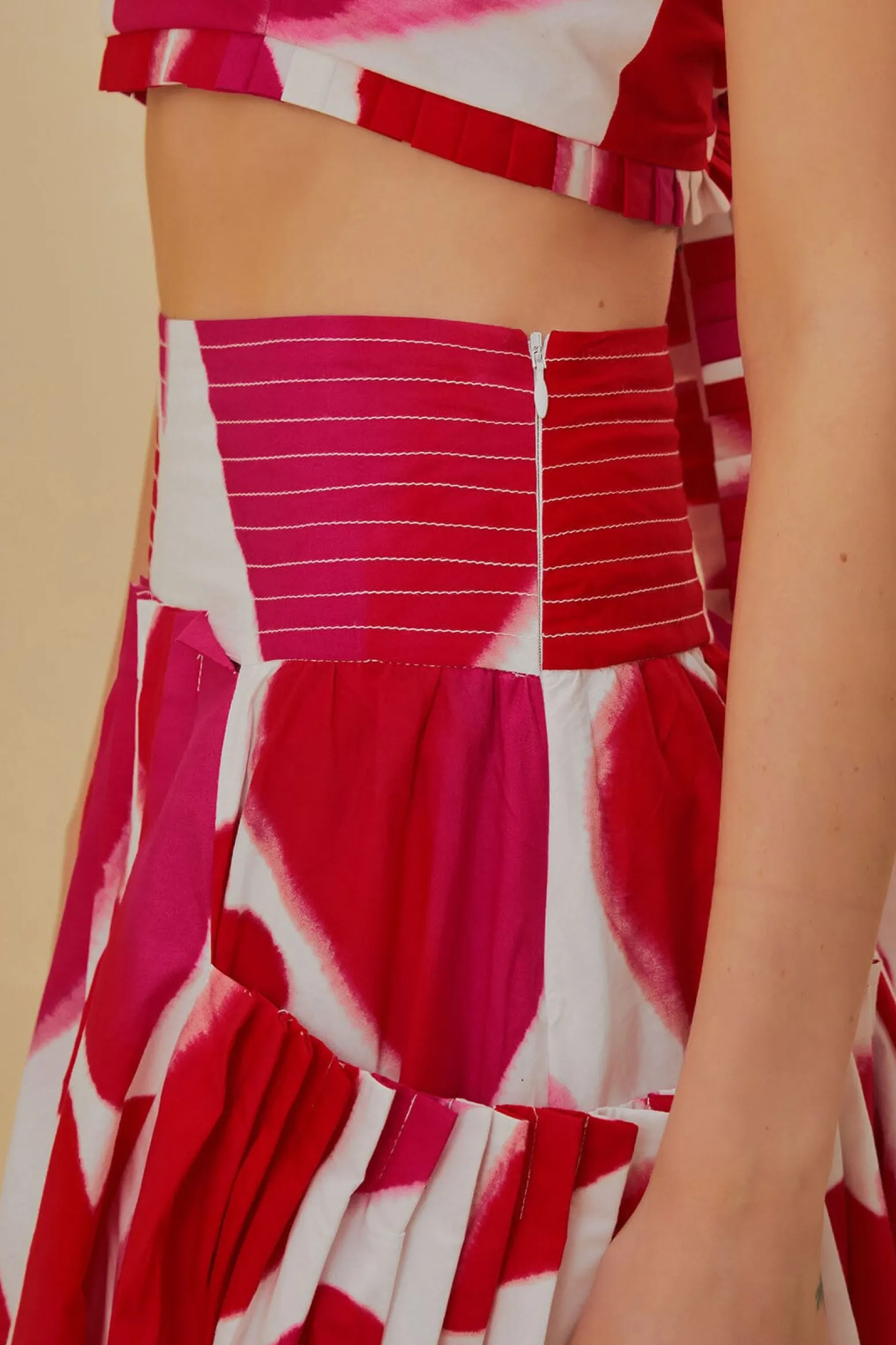 OFF-WHITE PAINTED HEARTS MIDI SKIRT