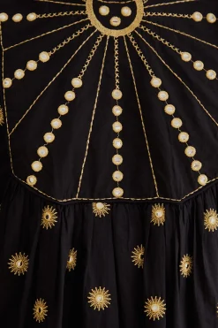 SUN EMBROIDERED BLOUSE