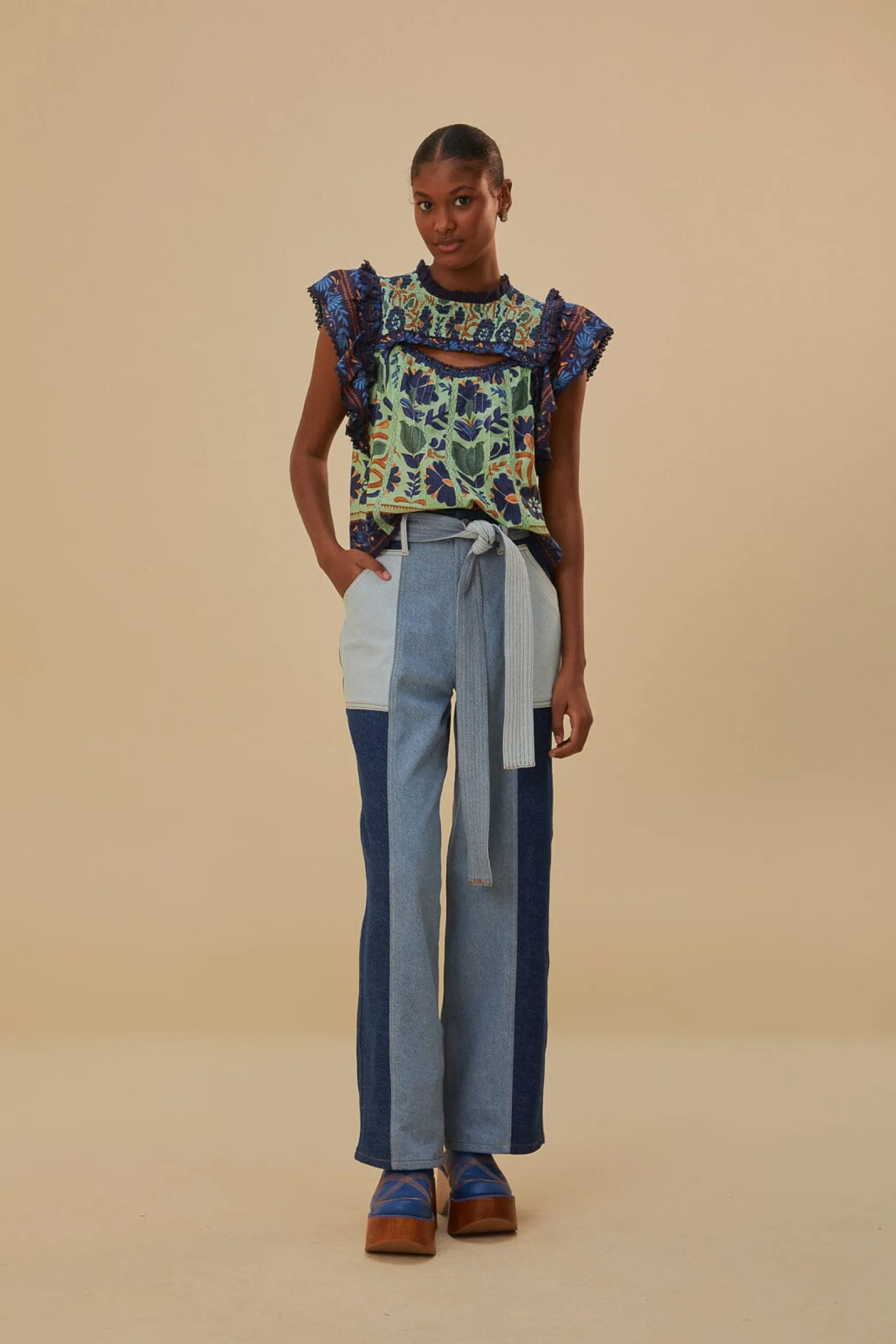 TIE WAIST PATCH DENIM PANTS